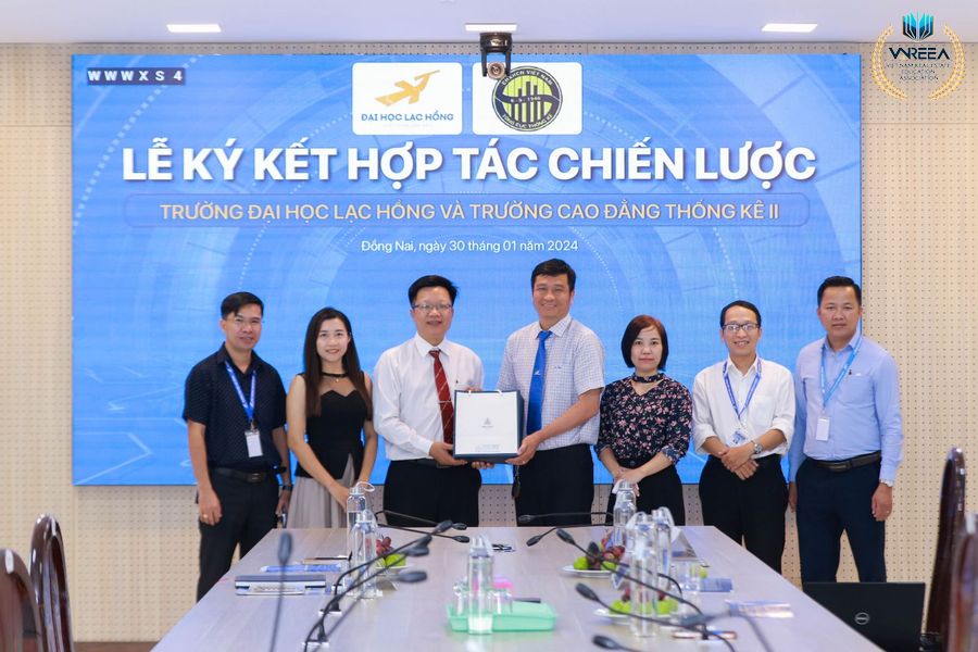 Lễ ký kết hợp tác chiến lược giữa trường đại học Lạc Hồng (LHU) và Cao đẳng Thống Kê II (COS2)