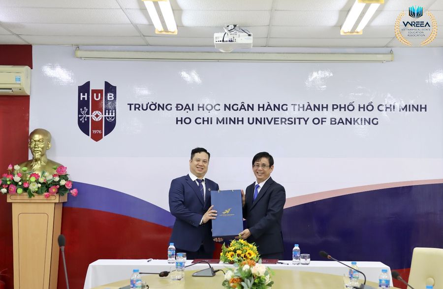 Lễ ký kết hợp tác giữa Trường Đại học Ngân hàng TP. Hồ Chí Minh và Trường Đại học Lạc Hồng