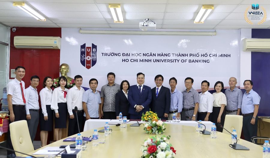 Lễ ký kết hợp tác giữa Trường Đại học Ngân hàng TP. Hồ Chí Minh và Trường Đại học Lạc Hồng