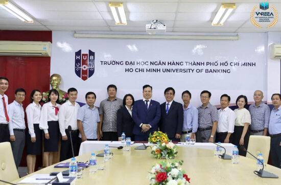 Lễ ký kết hợp tác giữa Trường Đại học Ngân hàng TP. Hồ Chí Minh và Trường Đại học Lạc Hồng